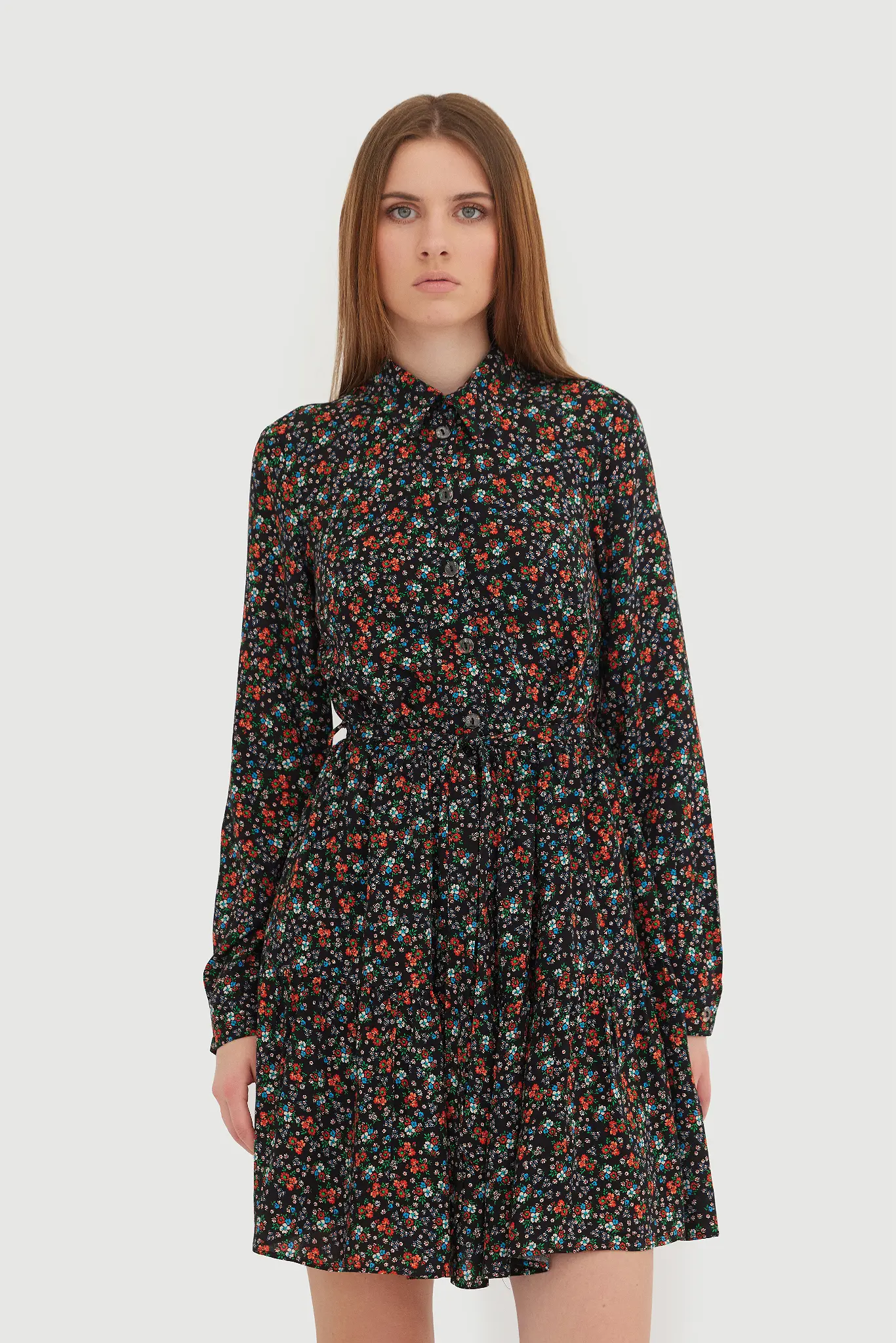 Rochie mini neagră cu imprimeu floral și cordon în talie – 100% bumbac 6