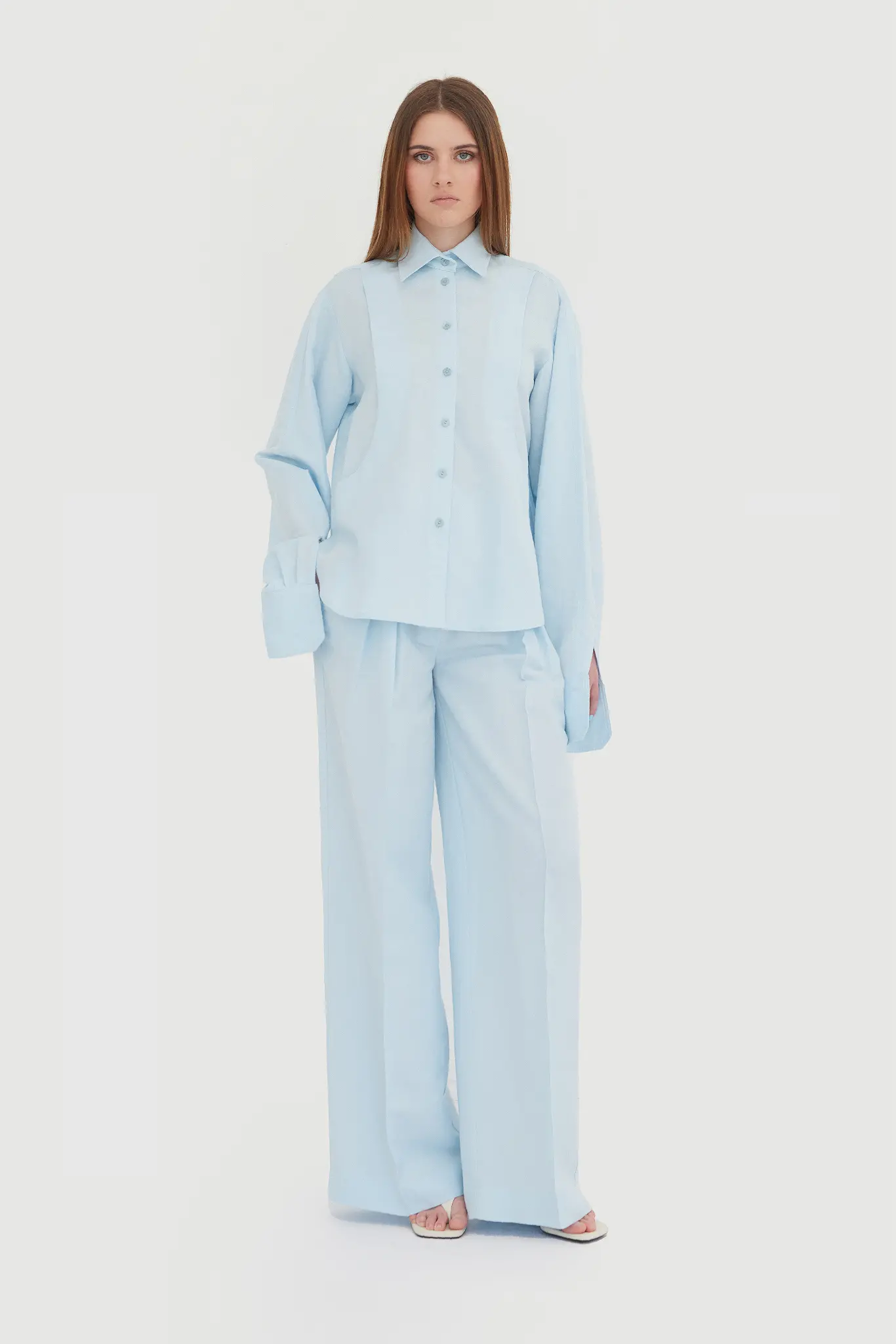 Pantaloni palazzo din in 100% – albastru pastel 3