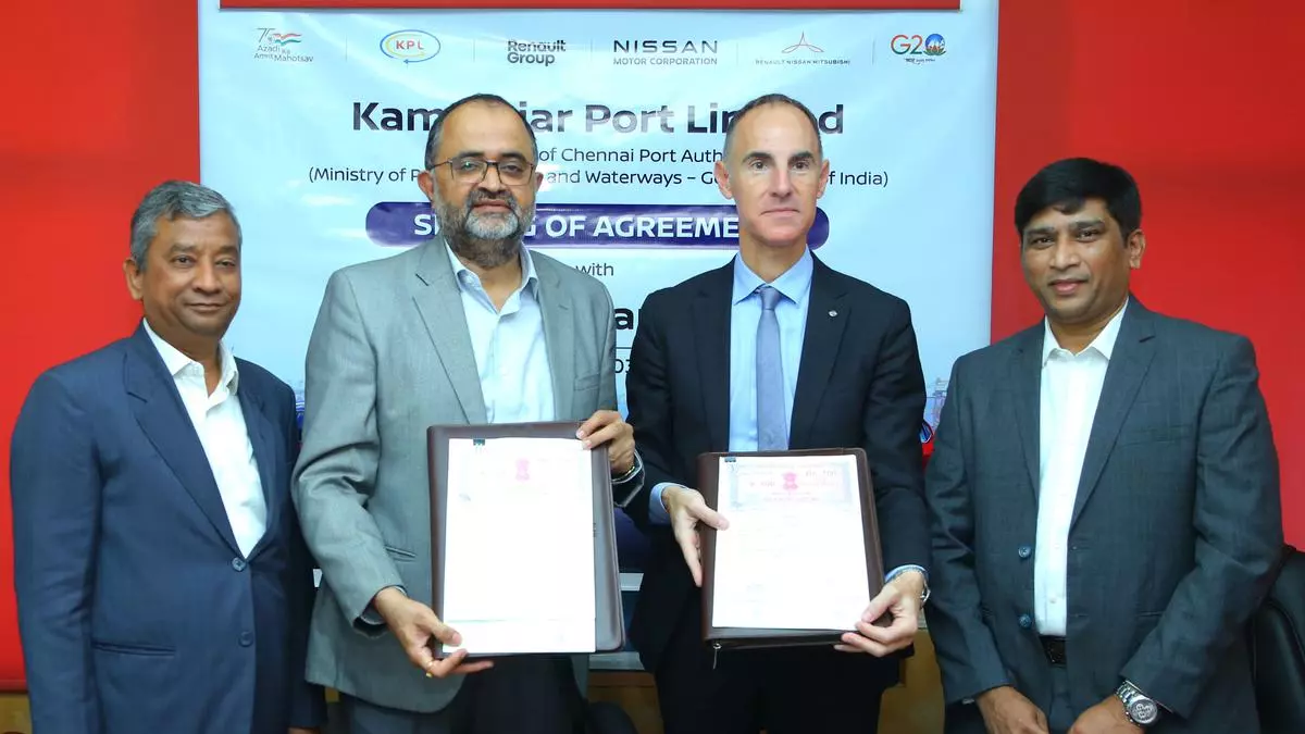 Renault Nissan Alliance Signs Agreement with Kamarajar Port Ltd-min.webp