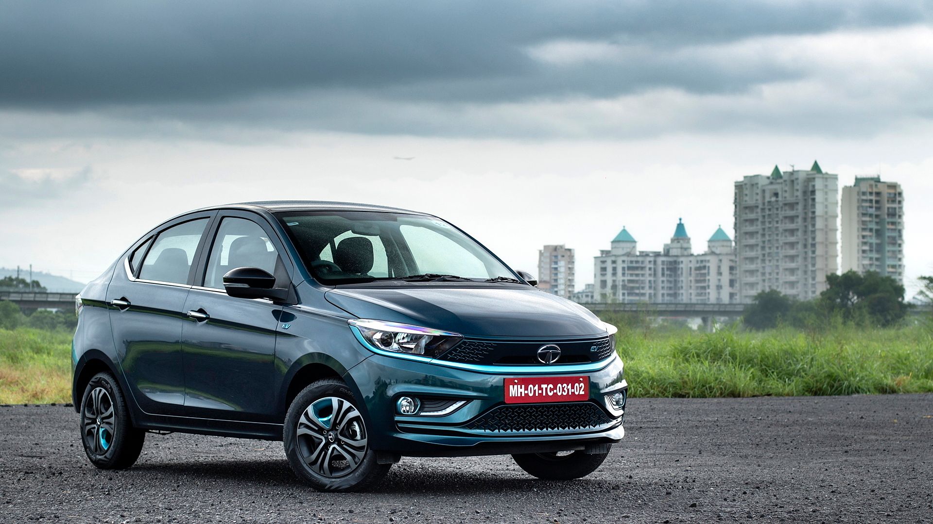 tigor-ev-exterior-right-front-three-quarter-6.jpeg