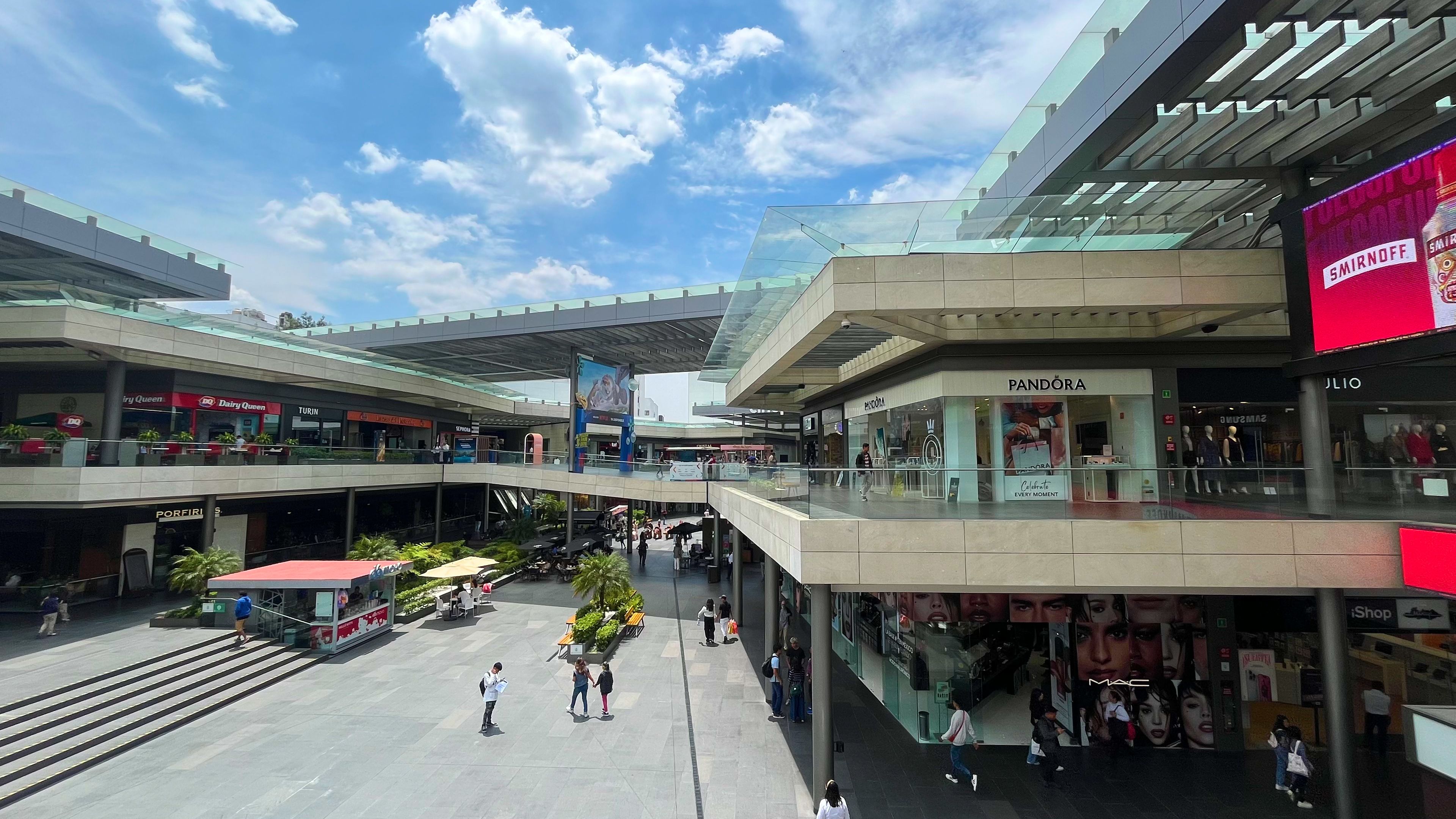 espacios publicitarios en centro comercial oasis