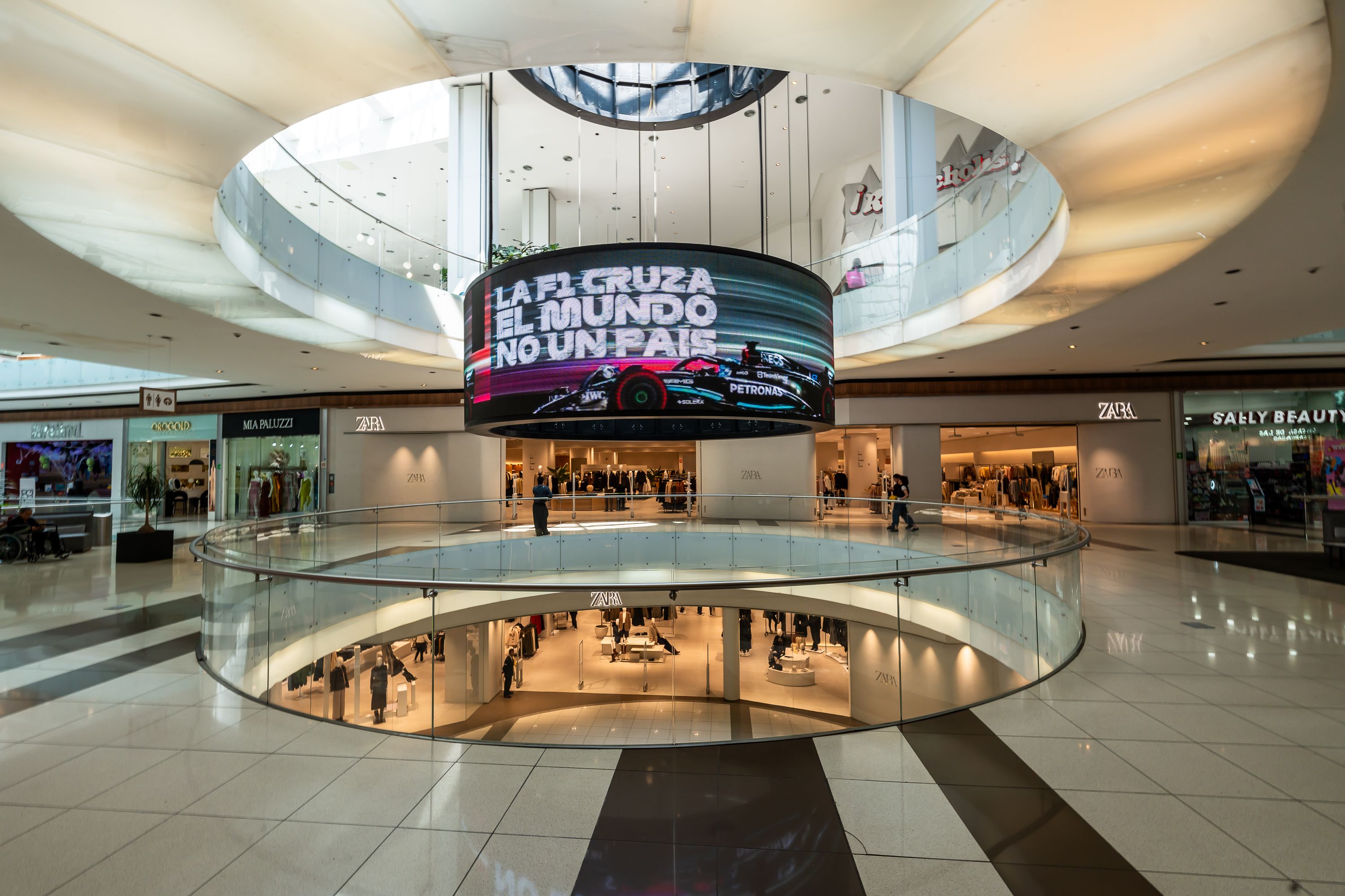 PASEO_INTERLOMAS_FORMULA 1_PANTALLA_360_PUBLICIDAD.jpg