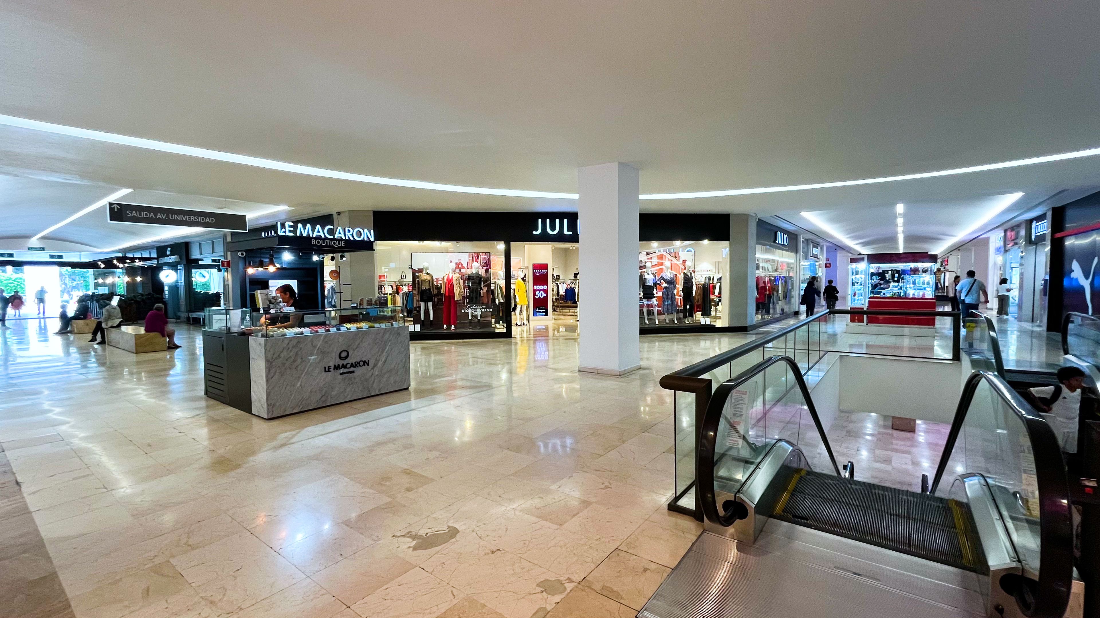 espacios publicitarios en centro comercial plaza universidad