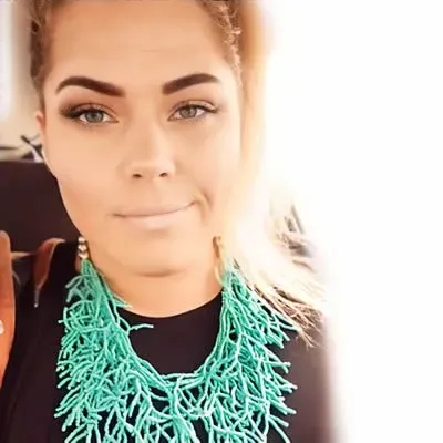 Hrefna Lif  - Blogger