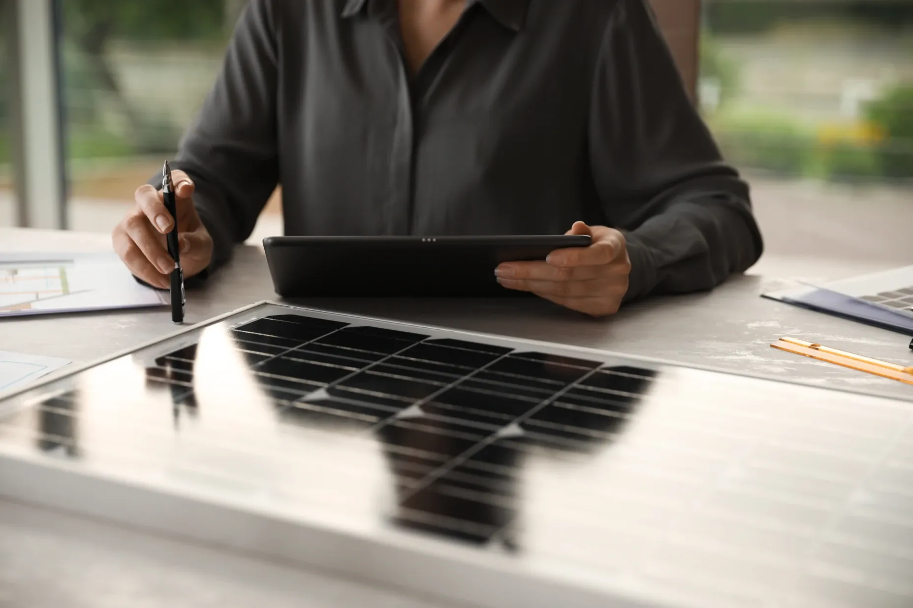 Návrh fotovoltaické elektrárny a financování