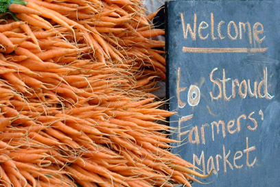 With buyer demand at an all-time high and property prices in and around Stroud having risen by 12% in the last 12 months alone, Stroud is fast becoming a property hot-spot. Stroud Farmers market carrots | The Property Centre's top reasons to live in Stroud