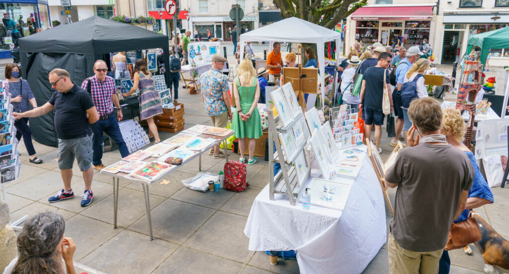 In glorious summer weather Stroud’s first Outdoor Art Fair was held on Saturday on the forecourt of the Subscription Rooms. DSC00668 | In pictures: Stroud's first outdoor art fair