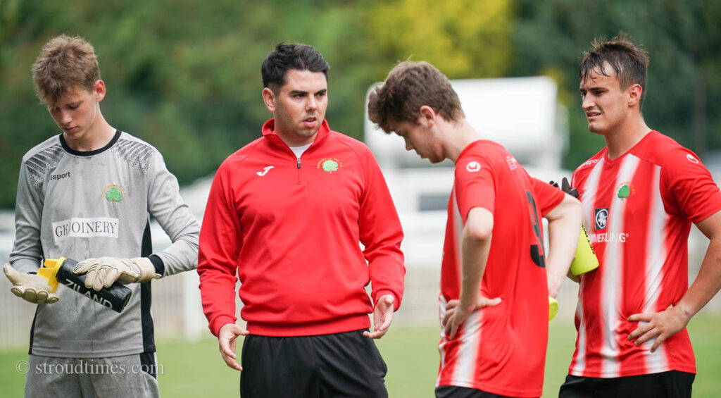 Former Shortwood United boss Matt Blythe has posted his thoughts on social media following his surprise departure from the Hellenic Division One West outfit on Friday night. Shortwood Taverners 31 | Blythe posts measured social media response following Shortwood sacking
