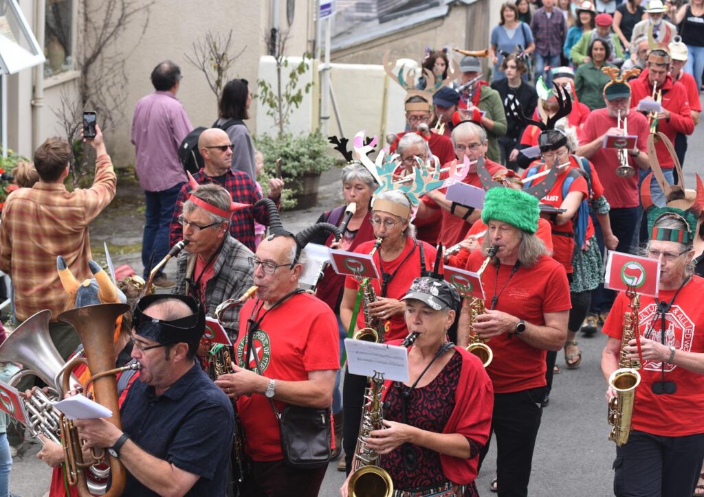 Red Band 20 | Video and pictures: music reverberates around Horns Road once more