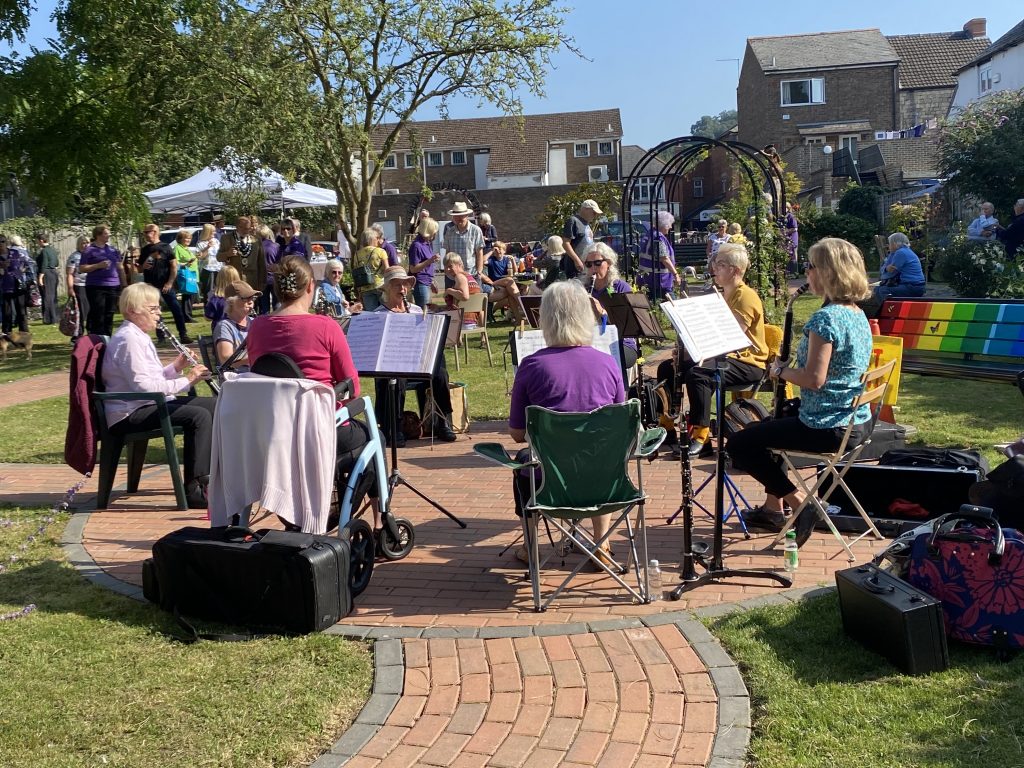 IMG 3631 | Sun shines on the official opening of Old Chapel Garden in Stonehouse