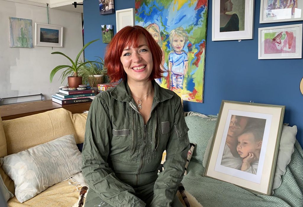 Portrait artist Katherine Bryan-Merrett grew up around Stroud from the age of 11 after moving from Hebden Bridge, West Yorkshire and has lived mainly between Somerset, Dorset and Stroud, moving back 10 years ago. IMG 2918 | Stroud & Proud: Katherine Bryan-Merrett