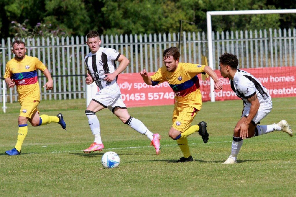 IMG 6466 resized | In pictures: Stonehouse lose out in FA Vase clash