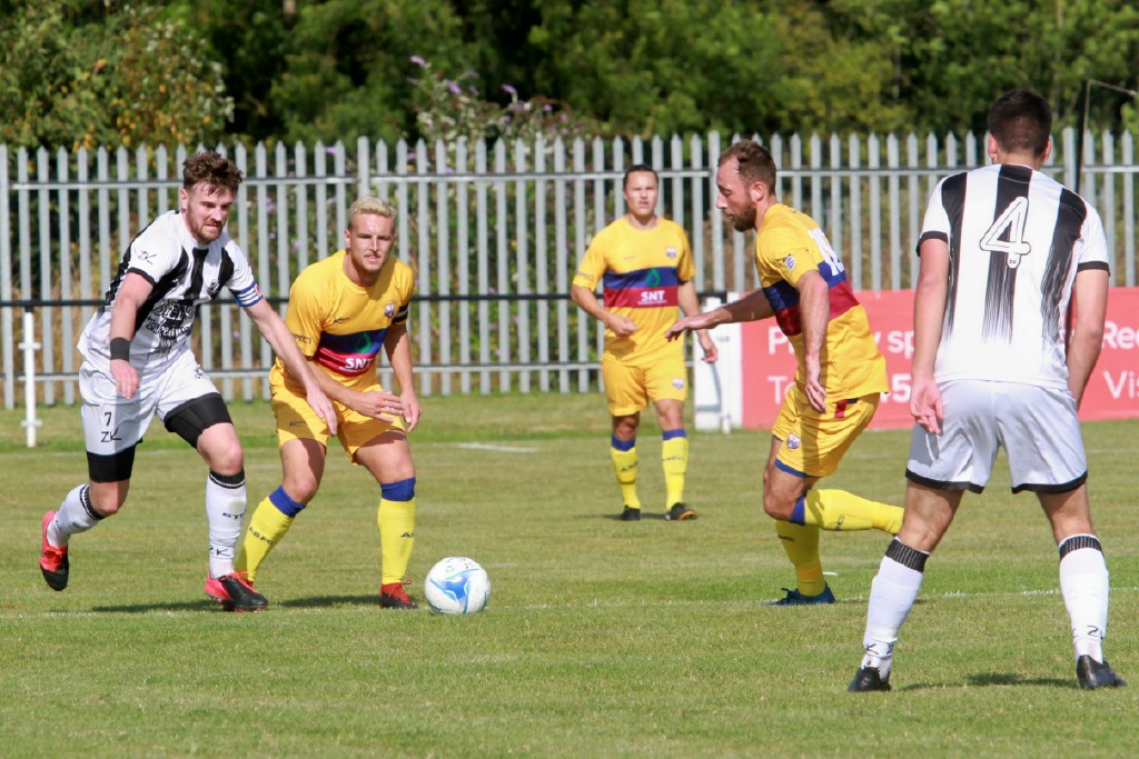 IMG 6506 resized | In pictures: Stonehouse lose out in FA Vase clash