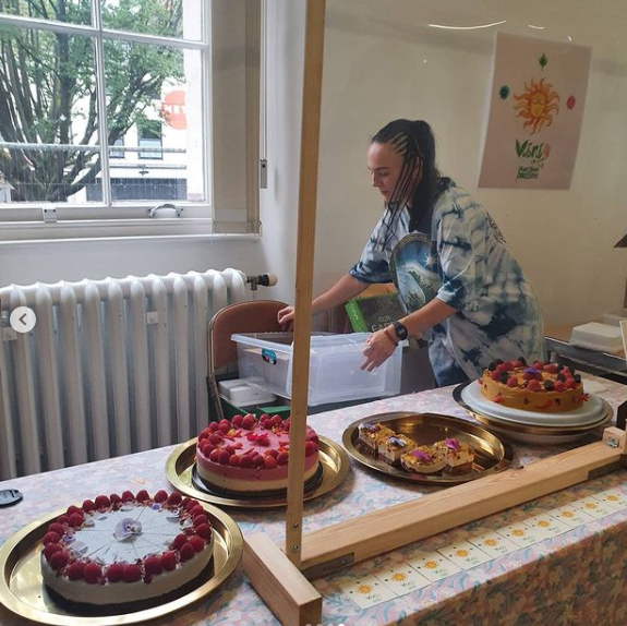 Screenshot 115 | Central Market at the Subs