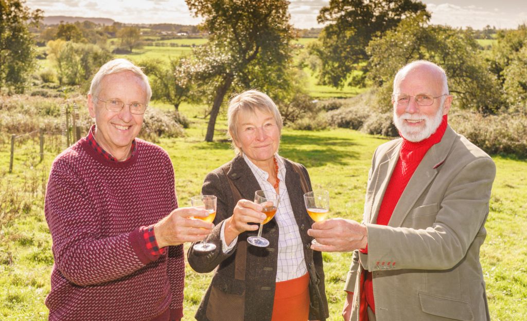 Organised by Cotswold Canals Connected, along with CPRE Gloucestershire and Berkeley Vale, Gloucestershire Wildlife Trust and the Cotswold Canals Trust, the event gave guests the opportunity to sample traditionally made cider and look at the range of apple and pear trees in the orchard, some dating back to the beginning of the nineteenth century. DSC00536 | Raising a glass to Gloucestershire’s canals, apples and orchards