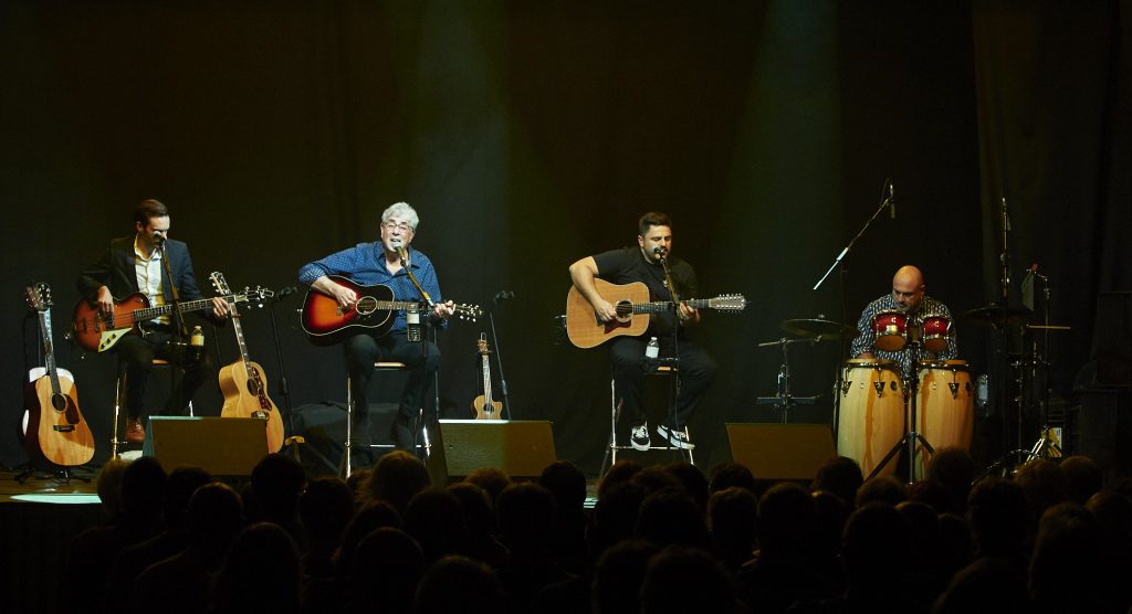 A music great visited Stroud last Thursday showcasing songs from his 50 years in music. Graham Gouldman delighted The Sub Rooms audience as he flitted between the decades, showing his mastery of songwriting and performing, writes Jonathan Duckworth. Graham Gouldman Sep 30 2021 P9300249 | Review: Gouldman on song at Sub Rooms concert
