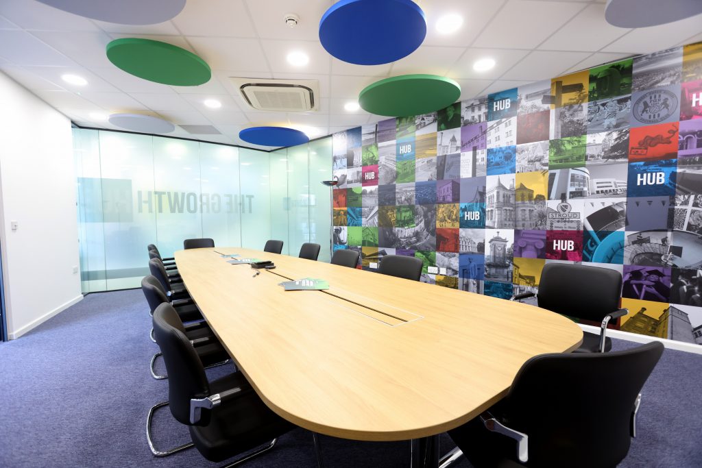 After a lengthy delay of nearly two years due to the global pandemic, The Growth Hub, Stroud is delighted to finally celebrate its official opening today. TWM GFirstLep 270921 1333 | The Growth Hub, Stroud holds its official opening