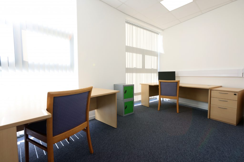 After a lengthy delay of nearly two years due to the global pandemic, The Growth Hub, Stroud is delighted to finally celebrate its official opening today. TWM GFirstLep 270921 1347 | The Growth Hub, Stroud holds its official opening