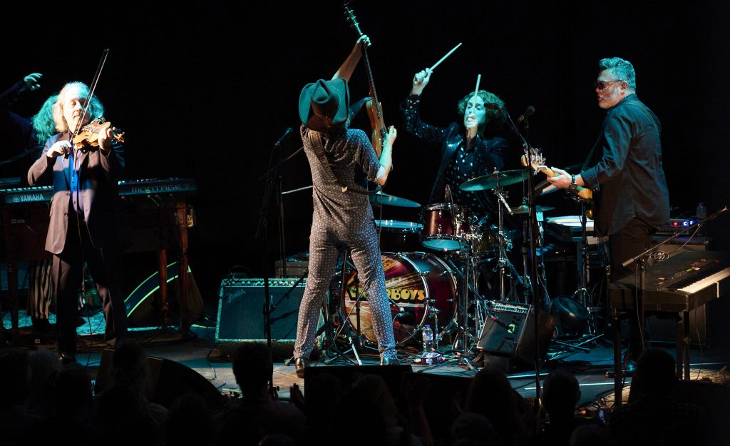 I cannot believe I’ve never seen The Waterboys before. There, I said it, writes Jonathan Duckworth. Waterboys Oct 18 2021 DSC 1587 | Review: The Waterboys at the Sub Rooms
