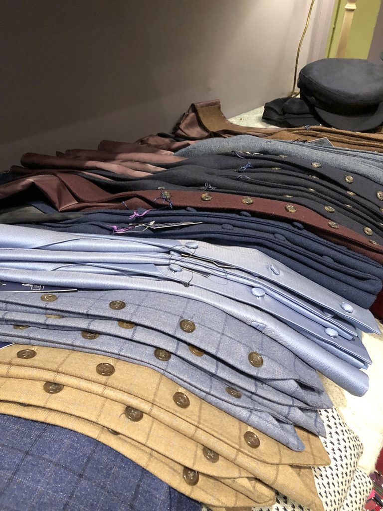 If you're shopping locally for elusive, eclectic or even classic menswear, gifts and accessories, look no further than the delightful independent shop James Lear of Arundel. James Lear of Arundel 4 | Polly gets festive on eve of first trading decade in Nailsworth