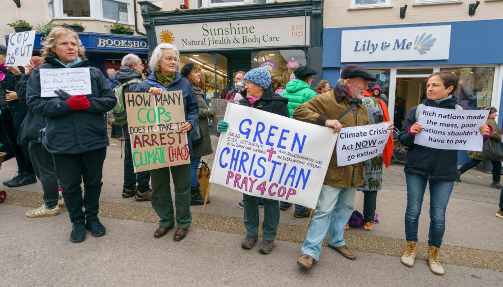 Hundreds of people joined a Vigil for the Planet today, Saturday, in Stroud High Street to mark the Global Day of Action for Climate Justice. climate 6 | Video: hundreds join climate vigil