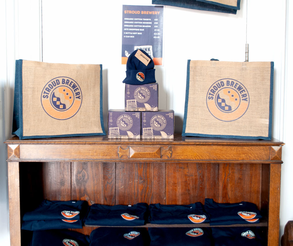 How about a spot of Christmas shopping at Stroud’s Sub Rooms? You can avoid the masses at the shopping mall and buy everything from gig tickets to vinyl and gin! sub5 | Christmas shopping at the Sub Rooms