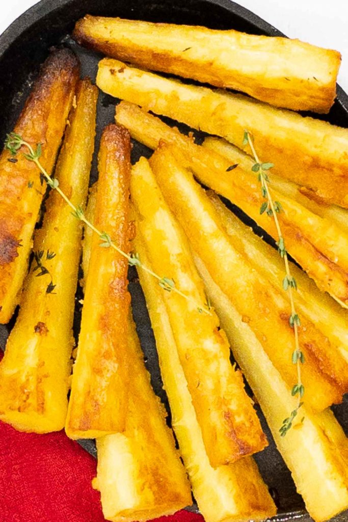 Christmas dinner has never been so tasty with our crispy maple syrup and honey-coated roast parsnips. roast parsnips 9 | Splash of Taste: roast parsnips for Christmas