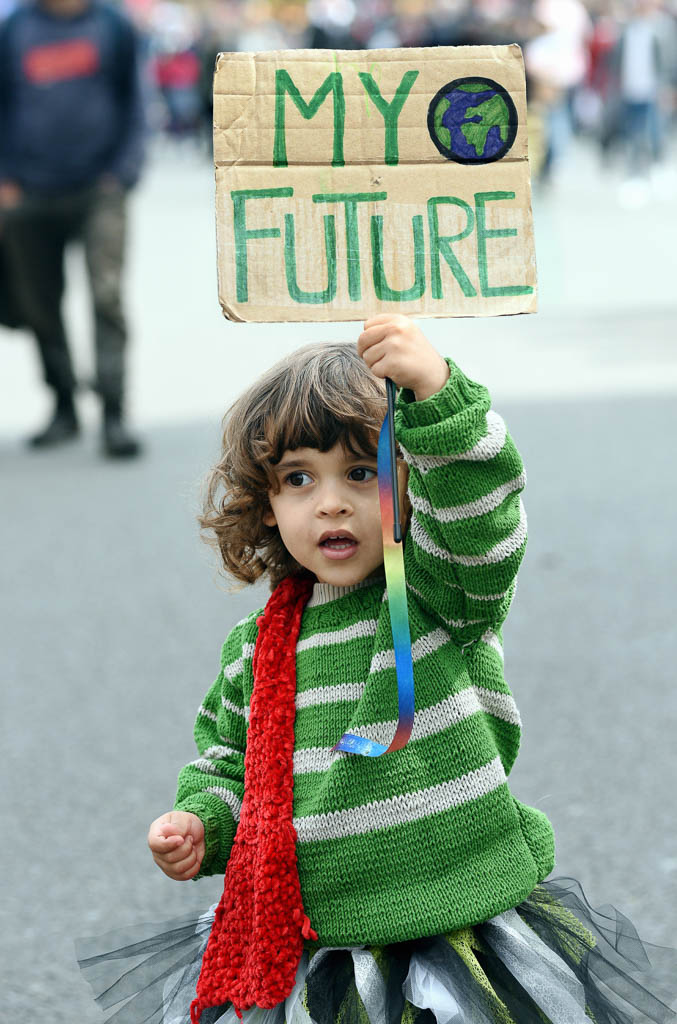 Photographer Simon Pizzey was in London on Saturday to photograph Extinction Rebellion’s The Big One protest which took place near parliament. PIZZE 22 04 23 59 | Pictures: The Big One Extinction Rebellion protest