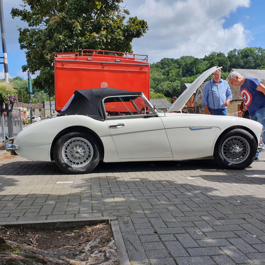 Owners of vintage cars and motorbikes are being invited to show their vehicles at Nailsworth Transport Festival on Sunday, June 25. 20220626 104801 | Calling all owners of vintage cars and bikes!