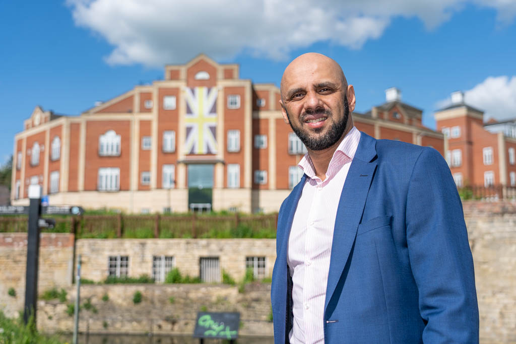 Wearing multiple business hats, Asif Rehmanwala has been appointed CEO of Dale Vince's Green Britain Group. DSC8971 | Forest Green vice-chairman and Ecotricity boss appointed CEO of Green Britain Group