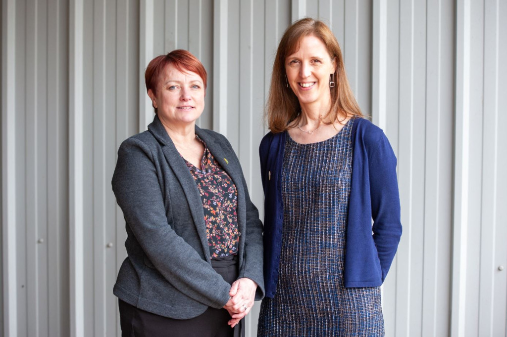 Stroud District Council will continue to be run by councillors from four political groups, following its annual meeting. SDC Deputy Leader Cllr Natalie Bennett left and SDC Leader Cllr Catherine Braun right 1 | Cross-party administration elected to run Stroud District Council for another year