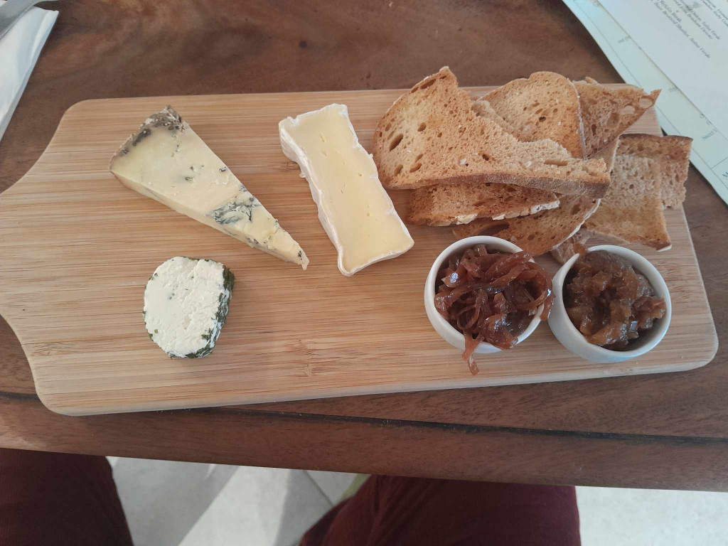 Once the Bathurst family’s foxhound kennels and stables, Roots + Seeds Kitchen Garden café and restaurant occupies a newly built light-filled space with vaulted ceilings and large windows overlooking the kitchen garden. 356197597 292808313200336 2976801882759521088 n | Review: Roots + Seeds - a must eat destination