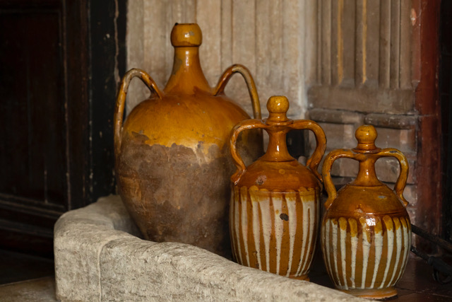 Independent antiques and collectibles homewares store, Lily Antiques, is celebrating opening the doors of its new showroom at The Old Kennels, Cirencester Park, Gloucestershire. KayRansomPhotography0901 1 | Hidden gem, Lily Antiques, opens in Cirencester Park