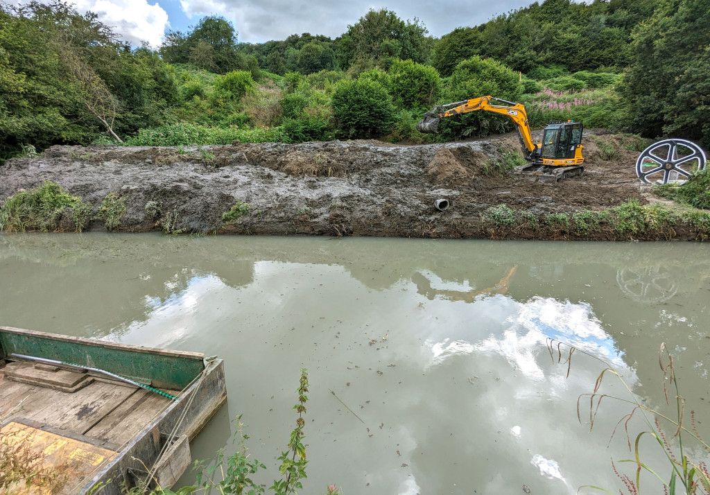 dredging 2 | Canal work update: Dudley dredges 2,000 tons of silt