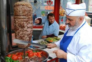 Consumare sul posto alimenti prodotti da una azienda artigiana