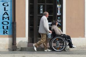 Chiedere l'accesso alle misure a favore delle persone con disabilità grave o in condizione di non autosufficienza - Misura B2