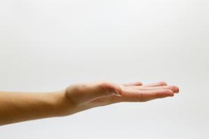 Chiedere l'erogazione di contributi economici