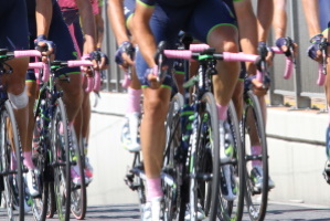 Organizzare una manifestazione sportiva competitiva su strada (gare ciclistiche, podistiche, motoristiche, ecc.)