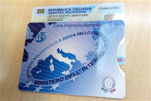 Chiedere il rilascio o il rinnovo della carta d'identità a domicilio