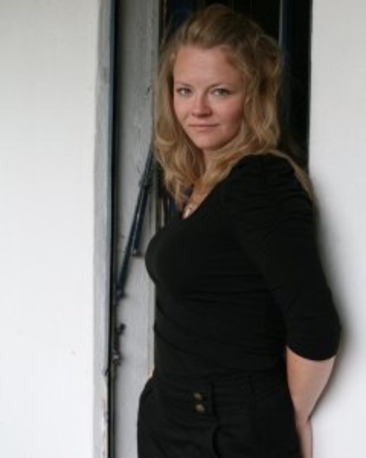 Milva Stark