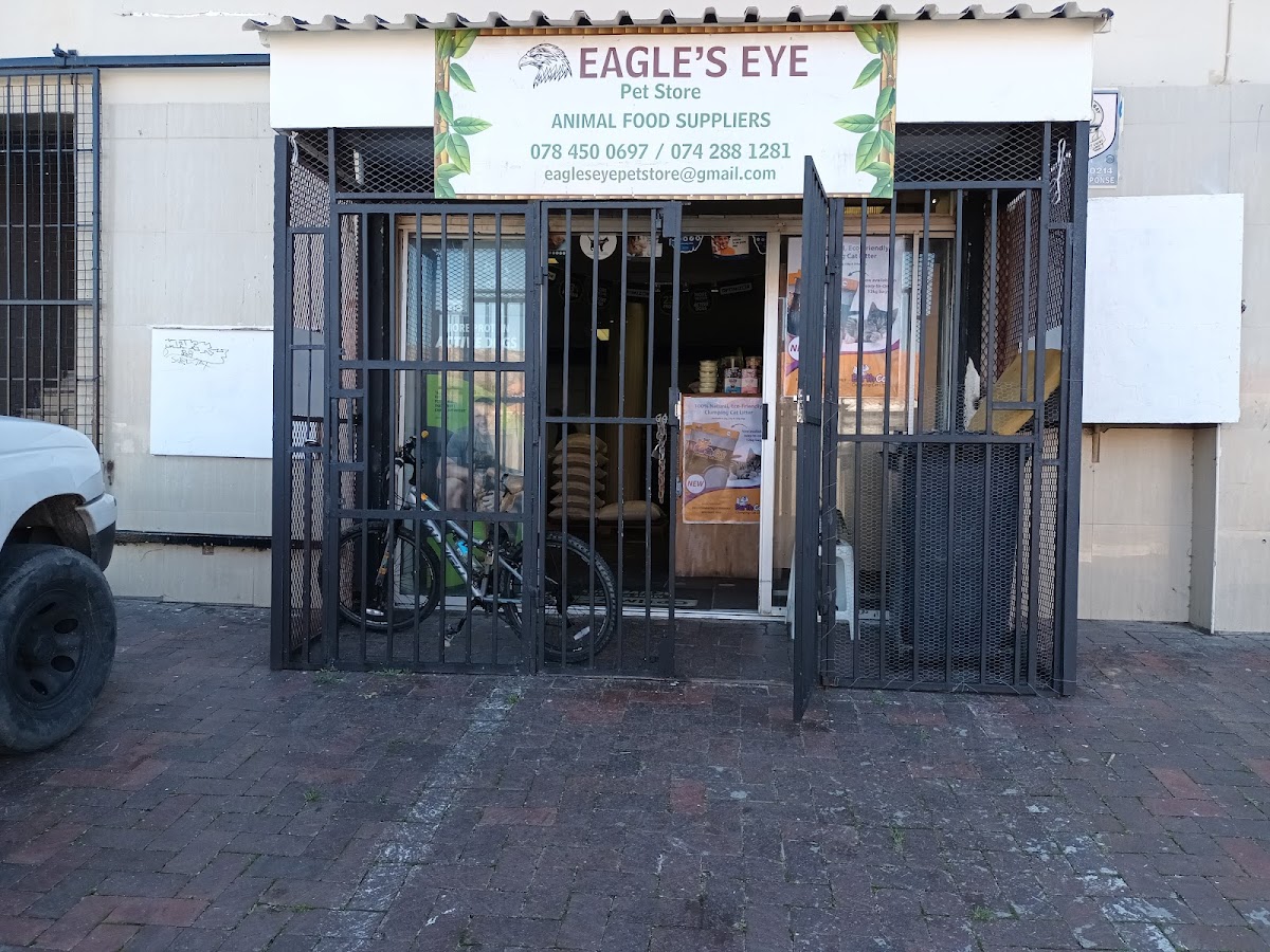 EAGLE'S EYE PET STORE Logo