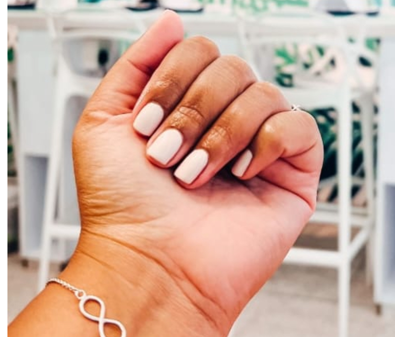 ManiPedi Blue Route Mall logo