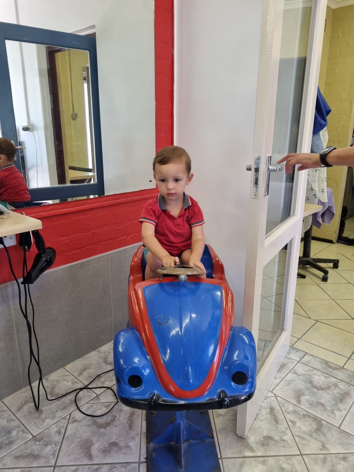 Kids Hair Studio logo