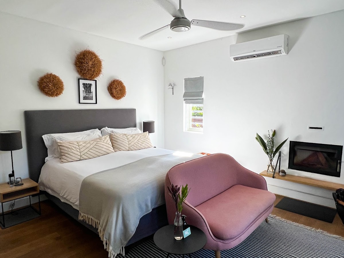 Maison Cabrière Boutique Suites Logo