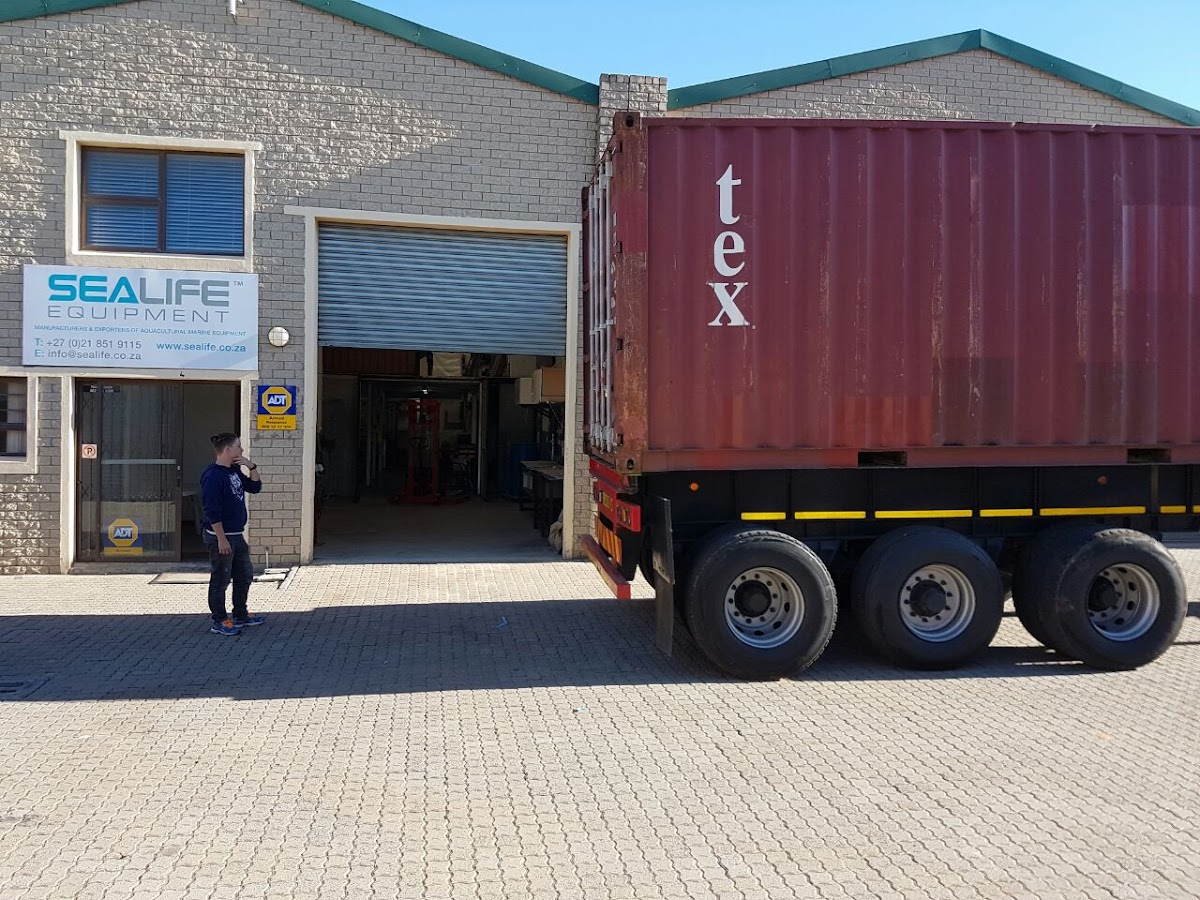 Sealife Equipment (Pty) Ltd. Logo