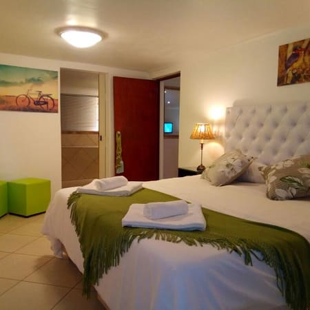 Suikerbekkie Self Catering / Somerset West Cape Town logo