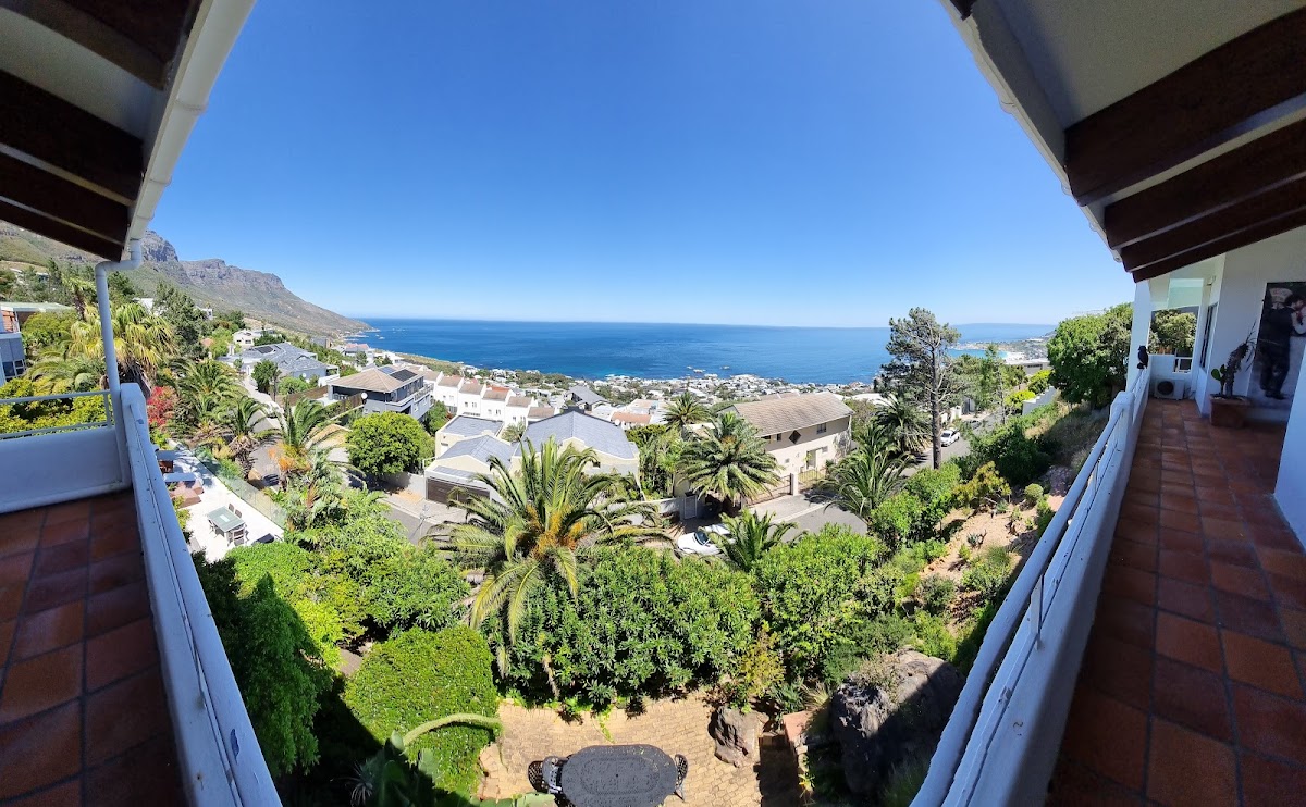 Bayview Penthouses Logo