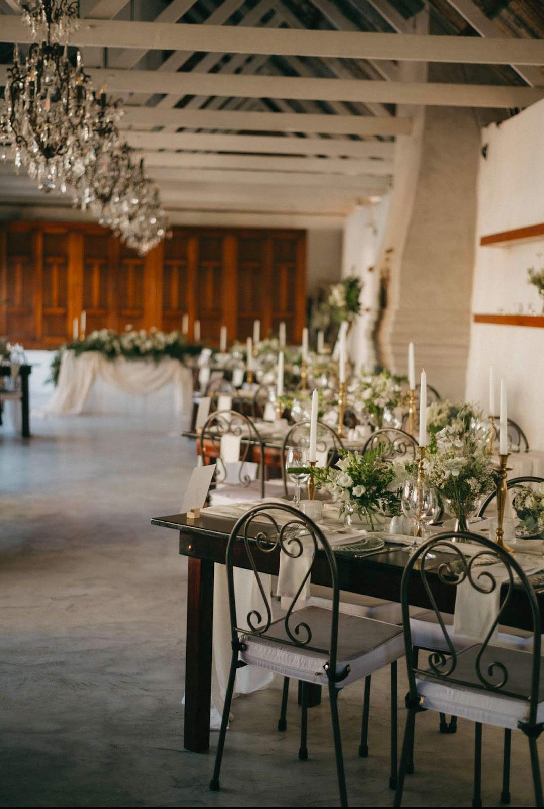 Jean’s Floral Studio & Designs logo