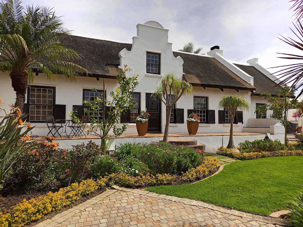 Cape Village Lodge logo