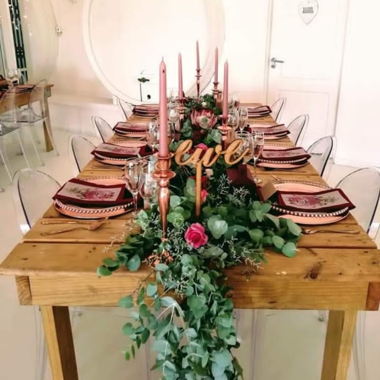 Fadwas flowers on Adderley Logo